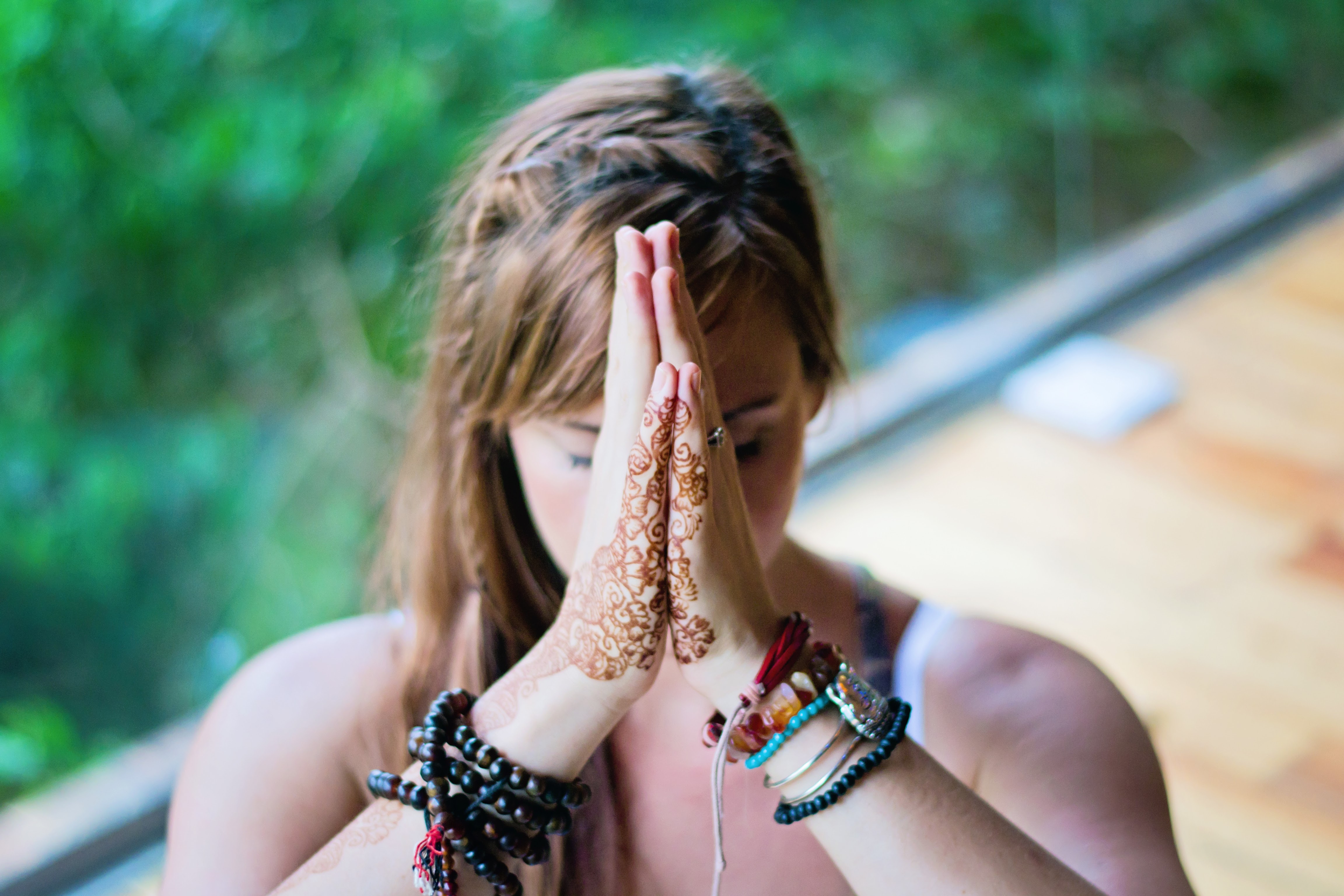namaste thank you yoga hands henna pose